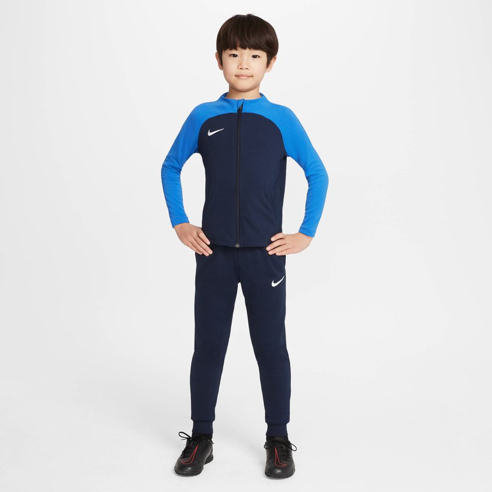 Nike Dri-FIT Academy Pro Strick-Fußball-Trainingsanzug für jüngere Kinder