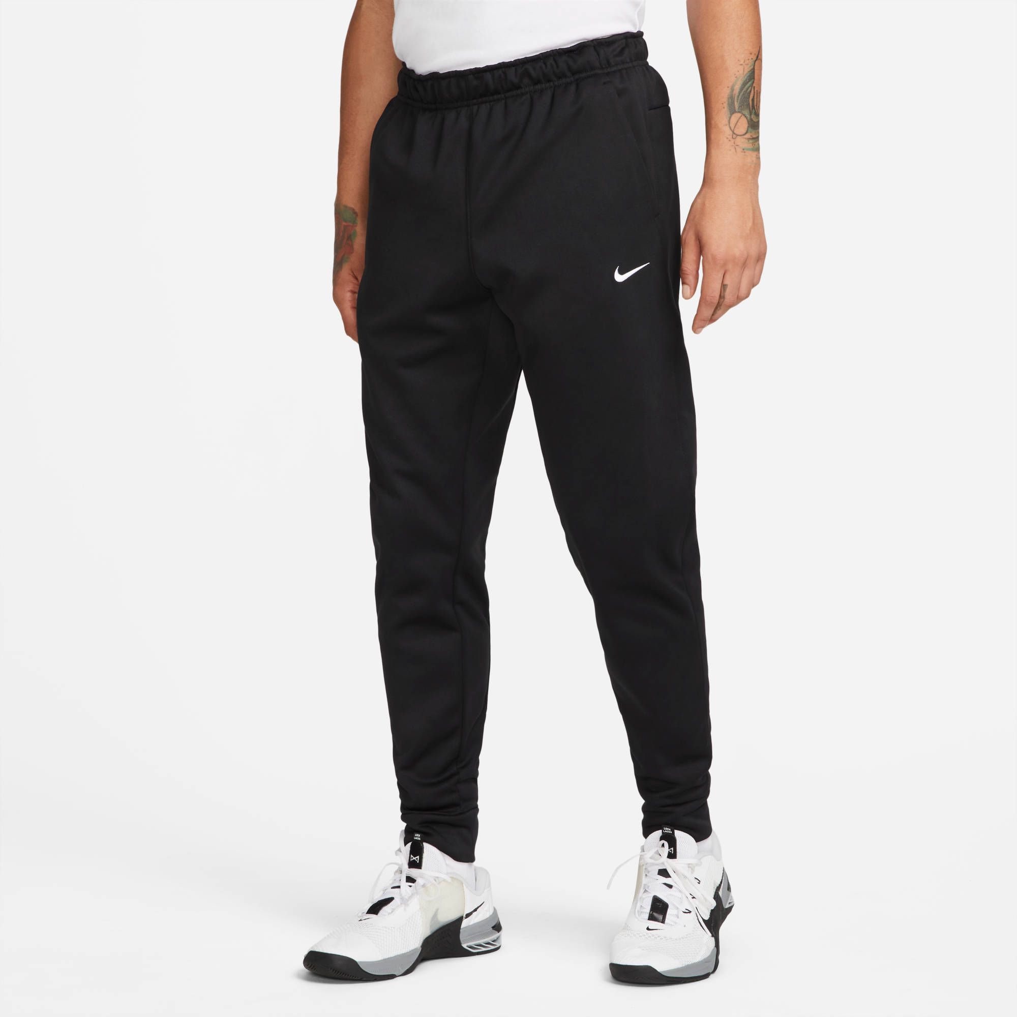 Nike Therma Schmal zulaufende Therma-FIT Fitnesshose für Herren