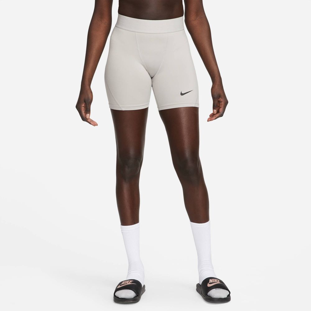 Nike Pro Strike Damen-Fußballshorts