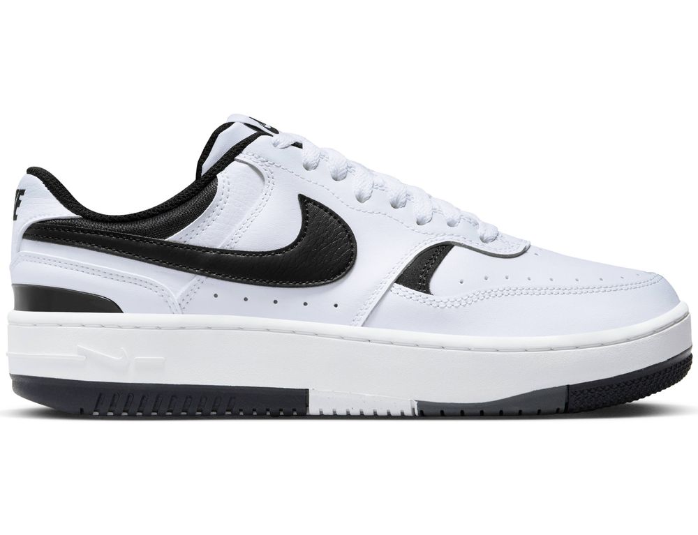 Nike Wmns Nike Gamma Force Sneaker