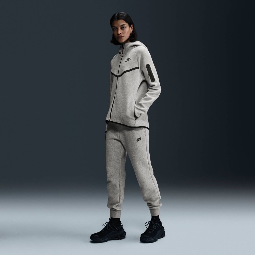 Nike Sportswear Tech Fleece Jogginghose mit mittelhohem Bund für Damen - Dk Grey Heather / Black