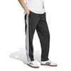 ADIJI8802-000_3.jpg ADIJI8802-000_3.jpg