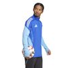 ADIJI8927-000_3.jpg ADIJI8927-000_3.jpg