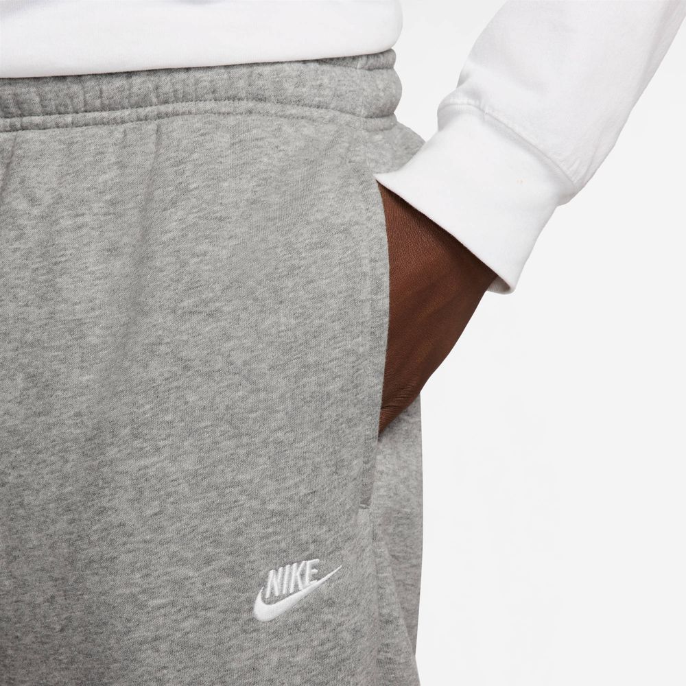 Nike Club Angeraute Fleecehose mit Bündchen Herren - Dk Grey Heather / Lt Smoke Grey