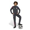 ADIJL7682-000_3.jpg