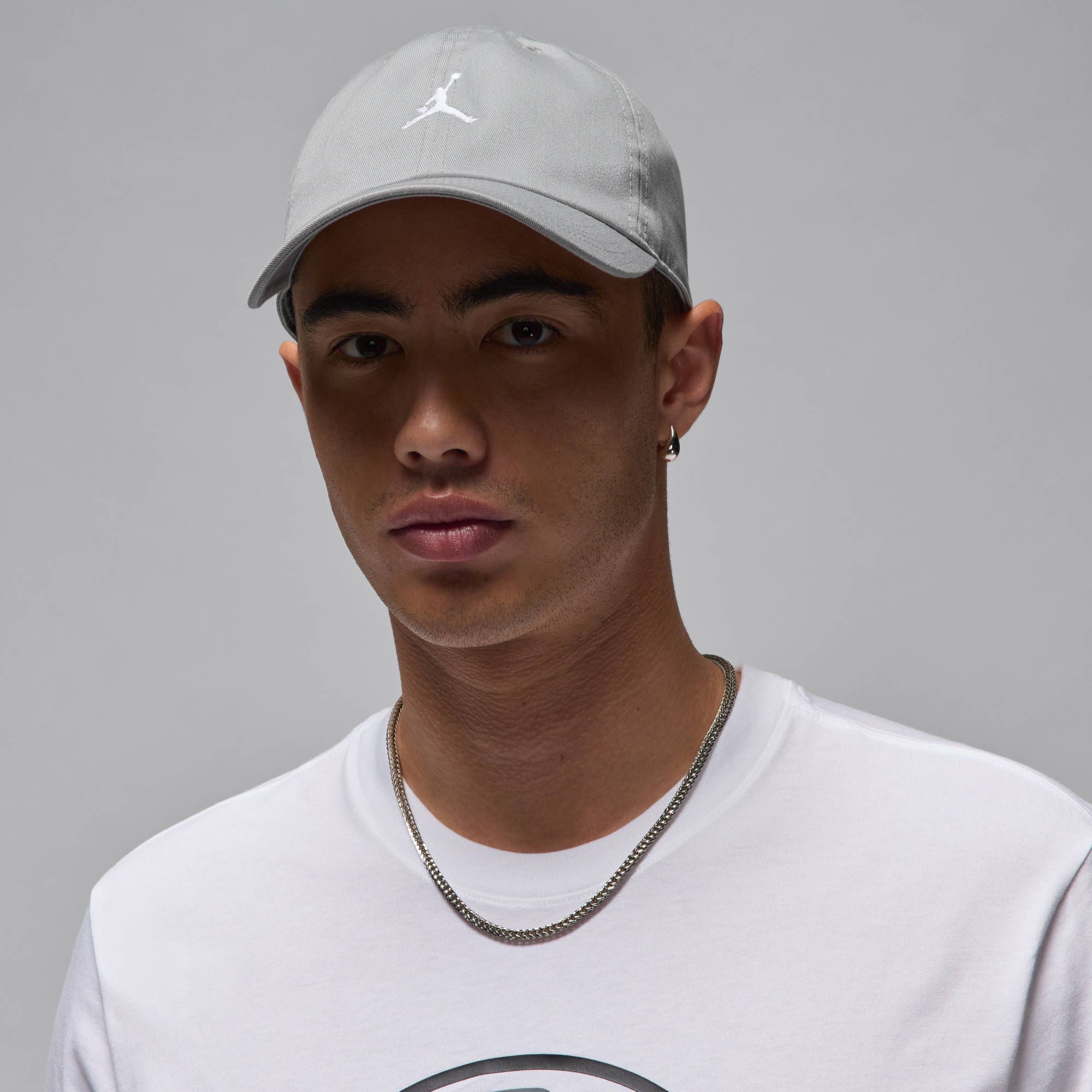 Nike U J Club Cap Us Cb Wsh Jm - lt smoke grey/white