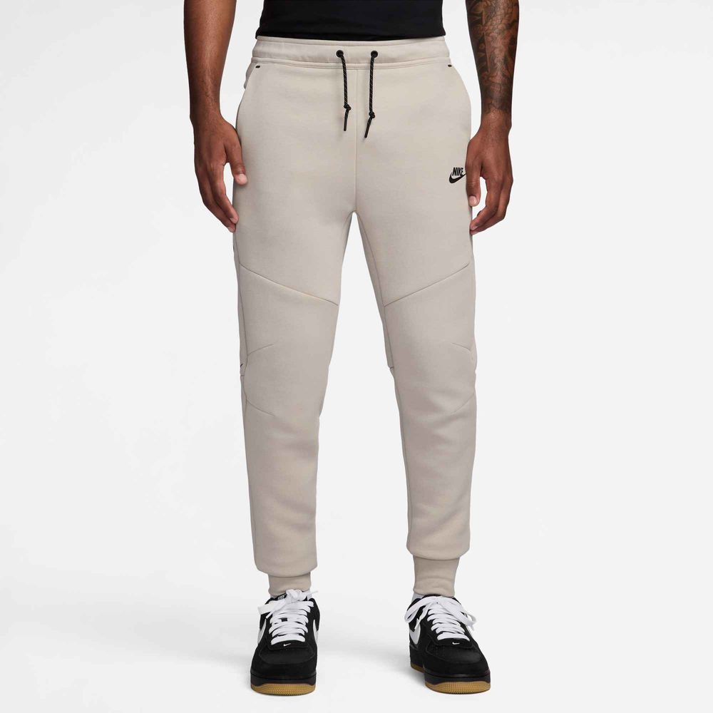 Nike M Nk Tch Flc Jggr - cream ii/black
