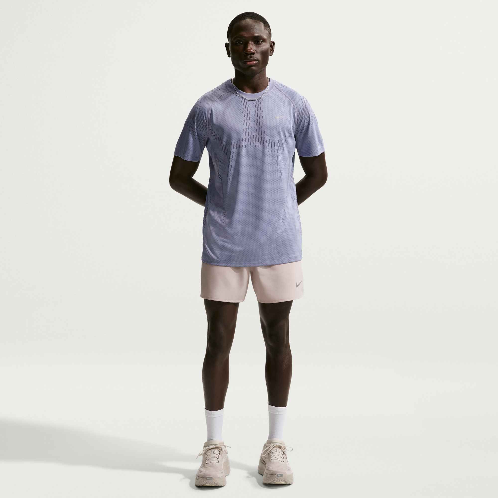 Nike M Nk Dfadv Stride Nvlty Ss Top - iron purple/dark raisin/reflective
