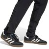 ADIJM5556-000_4.jpg