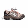ADIJR9072-000.jpg ADIJR9072-000.jpg