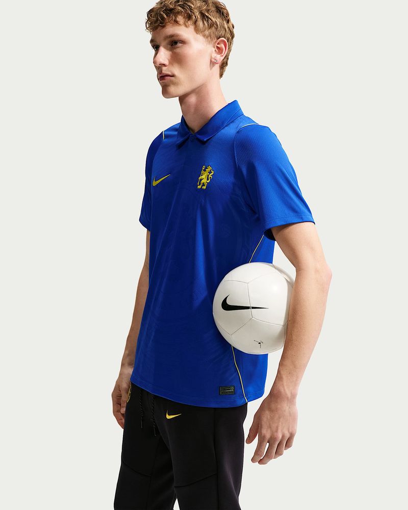 Nike Chelsea FC 26/27 Stadium Heim Dri-FIT Fußball Repica Trikot Herren - Bright Blue / Midwest Gold
