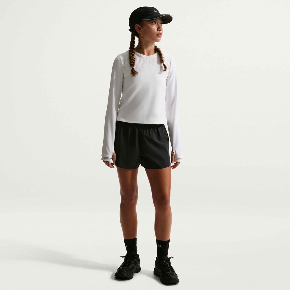 Nike MAVN Dri-FIT Repel Laufshorts mit mittelhohem Bund (Mädchen, ca. 8 cm) - Black / Reflective Silv