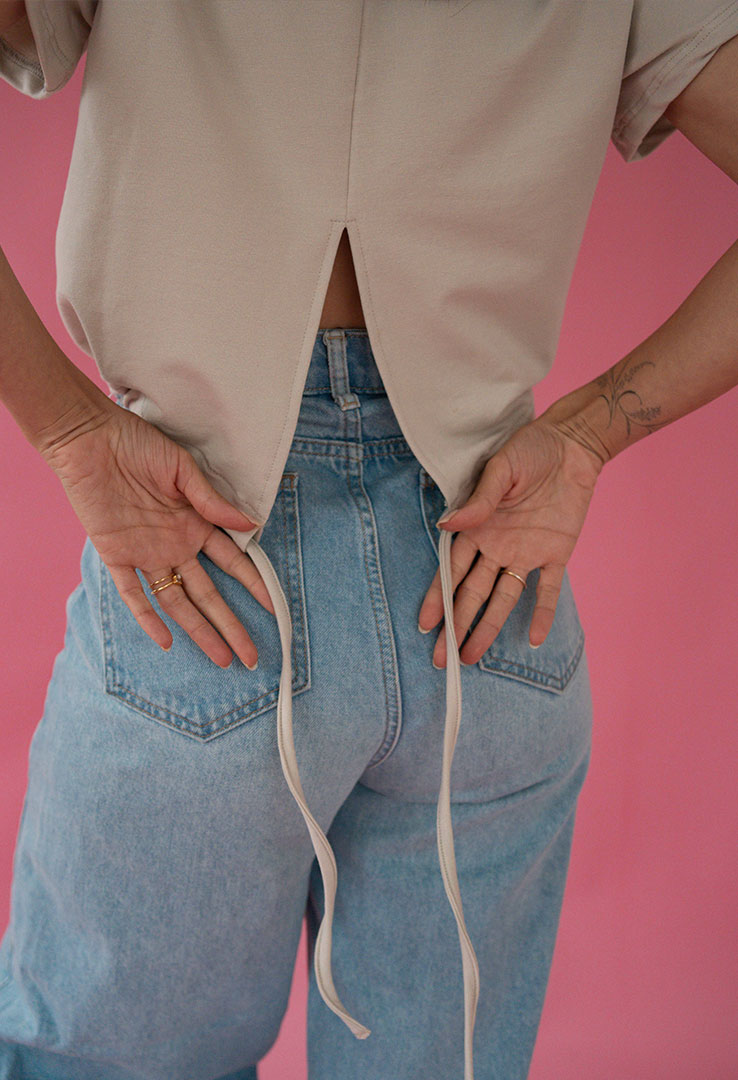 Basic Shirt mit Saum zum Binden 