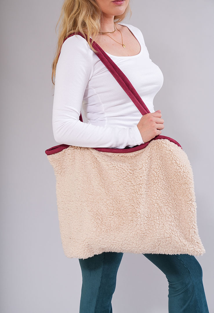 "Cozy Carry" Plüschtasche