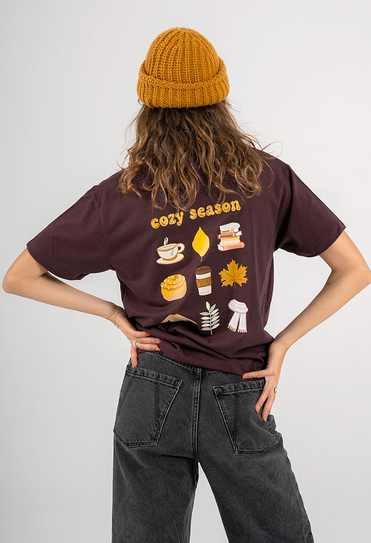 T-Shirt "Cozy Season" in  fudge
