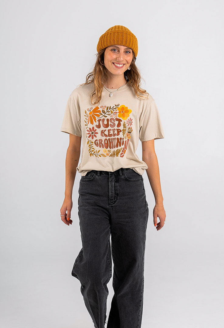 T-Shirt "Just Keep Crowing" in cement