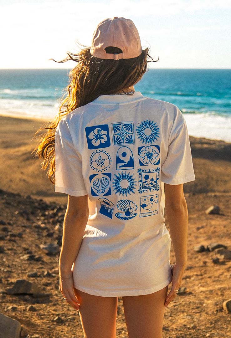 T-Shirt "Hibiskus" in offwhite