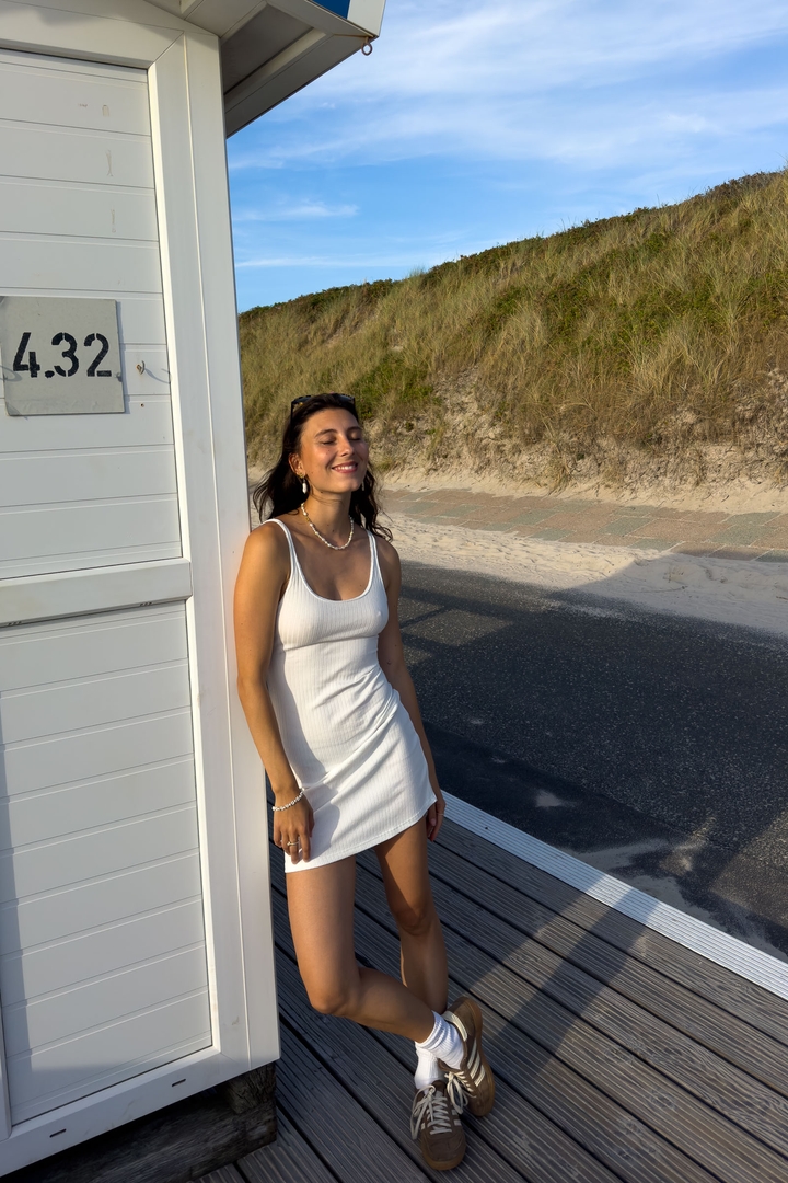 Island Basic Dress