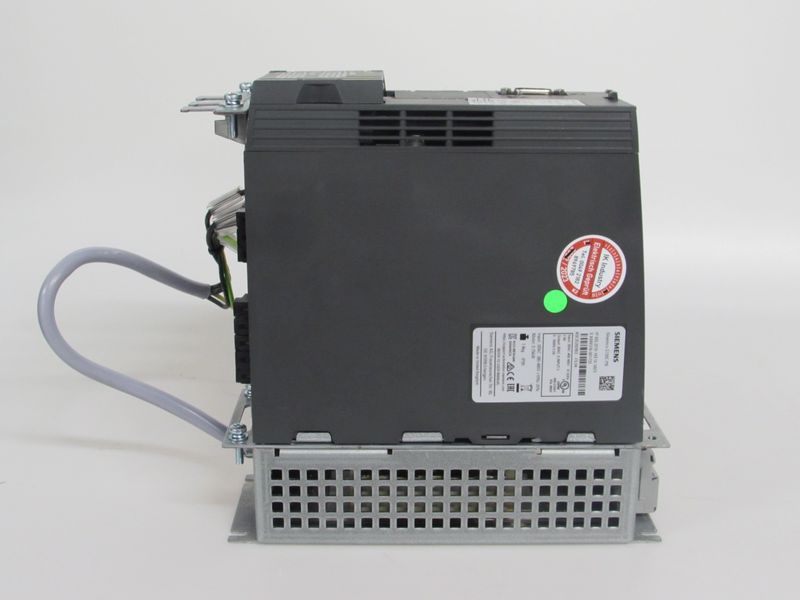 Siemens Dig Industr. Power Module 0,75kW bei 200% 6SL3210-1PE13-2AL1