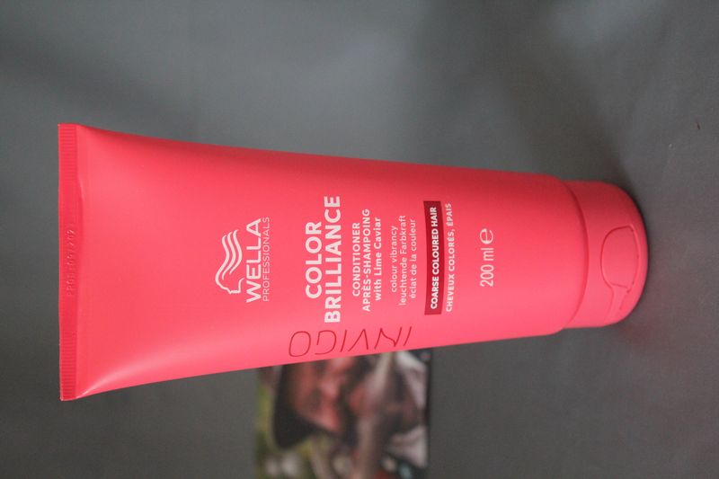Wella-Invigo-Color-Brilliance-Conditioner-fuer-wiederspenstiges-Haar-200ml.JPG