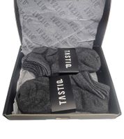 6 pairs of TASTIQ sneaker socks, plain cotton socks in a gift box, sports socks in grey, black, white, blue, green or pink