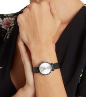 Montre-bracelet à deux aiguilles pour femme Pierre Cardin avec cadran et détails en cercle argenté Montre à quartz analogique avec bracelet en cuir 3ATM 27 mm CCM.0504 argent/noir