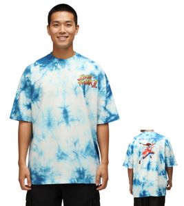 RE:COVERED X CAPCOM Herren T-Shirt mit Street Fighter Vega-Print Baumwoll-Shirt Rundhals-Shirt Oversized MMDIF1879 Blau