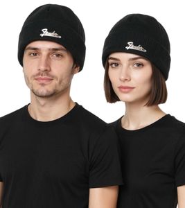 Bonnet Fender avec logo métallique - Bonnet tricoté du célèbre fabricant de guitares - Bonnet Fan KC230303FEN Noir