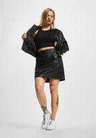 Jupe courte en PU noire NA-KD