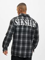 Sik Silk T-Shirt mit Logo auf der Rückseite im Used-Look und Karomuster, schwarz