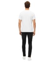 Camiseta RE:COVERED X GREMLINS para hombre con estampado fotográfico grande, cuello redondo, RCWARN557 blanca