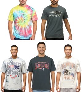 T-shirt da uomo RE:COVERED X NFL New England Patriots con stampe varie, in cotone, bianca, blu, grigia, multicolore