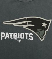 RE:COVERED X NFL Camiseta de los New England Patriots para hombre con varios estampados, algodón, blanco, azul, gris y multicolor