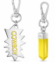 Ensemble de breloques Calvin Klein Downtown - Pendentifs en acier inoxydable avec résine contrastante et logo COWBOY - Accessoires de sac - 7 x 1,3 cm - KJJCJA090200 - Argent/Jaune