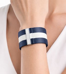 Fashionable Calvin Klein women's genuine leather bracelet with wide contrast stripe, arm jewelry, size XS (15cm), KJ9KWB0901XS, navy/white