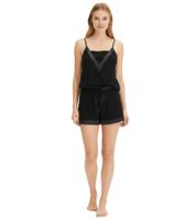 Nuisette confortable pour femme avec détails smockés : nuisette longue fendue, ensemble pyjama 2 pièces ou nuisette courte en dentelle. Disponible en rouge, violet, noir ou gris/rose.