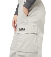 modische NIKE NSW Woven Damen Cargo-Hose Web-Hose mit aufgesetzten Taschen Baumwoll-Hose HM4322-014 Hellgrau