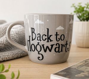 Tazza di Harry Potter "Ritorno a Hogwarts", 300 ml, in porcellana, rosa con manico grigio