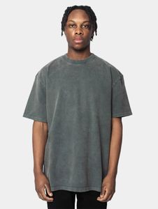 Cómoda camiseta oversize de algodón para hombre, color gris.