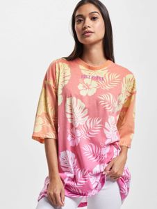 Cómoda camiseta de mujer Just Rhyse de algodón, color rosa.