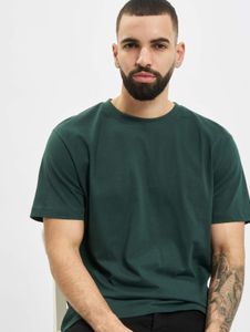 sporty Urban Classics men's T-shirt 200 g/m² with cotton green