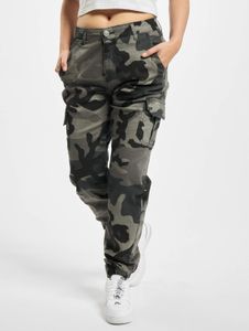 Jeans elásticos de algodón con estampado de camuflaje para mujer de Stylish Urban Classics, con bolsillos con cremallera.