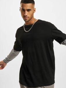 Camiseta oversize informal para hombre de URBAN CLASSICS, 180 g/m², algodón, negra.