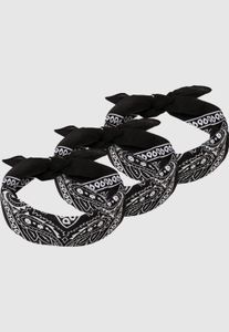sporty Urban Classics unisex cap with cotton, black