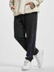 Eleganti jeans da uomo Urban Classics con coulisse e chiusura in velcro, 300 g/m² di cotone, neri.