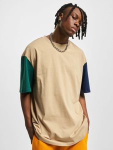 Comfortable Urban Classics men's oversized T-shirt, 200 g/m², cotton, beige