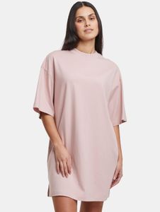 Comfortable Urban Classics women's T-shirt with pockets, oversized, 240 g/m² cotton, pink