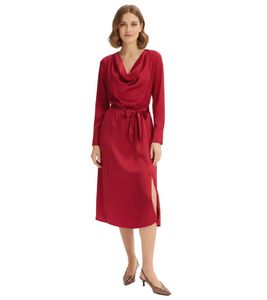 Robe midi rouge en satin brillant