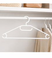 Set di 10 grucce appendiabiti internazionali con superficie antiscivolo, modello 8744838, nere o bianche