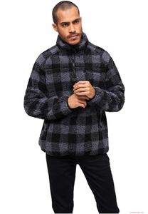 Pull en polaire Teddy Troyer pour homme de Brandit, noir et gris.